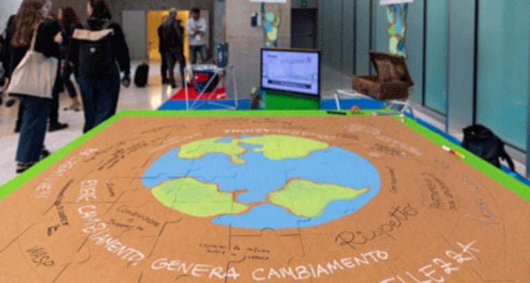 Partecipanti al salone sulla social corporate responsability Milano