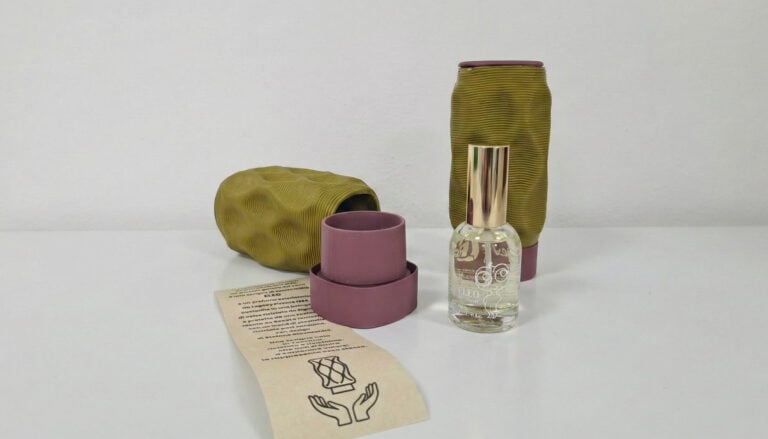 Scatola profumo realizzata in plastica riciclata