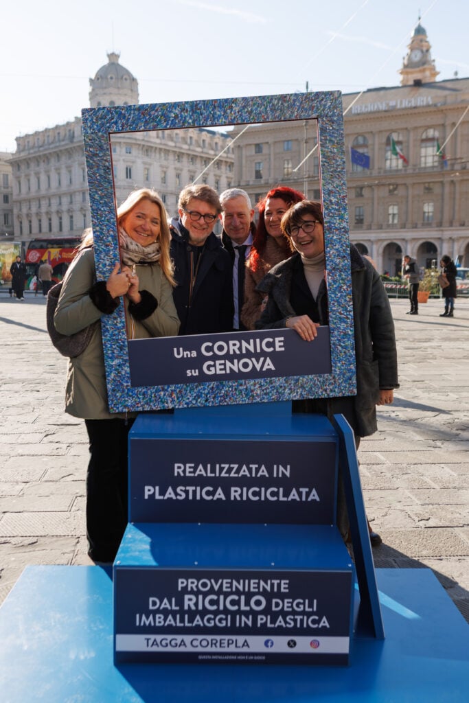 Silvia Pericu, Assessore all’Ambiente, Ciclo dei Rifiuti, Sostenibilità, Economia Circolare Comune di Genova; Anna Palmieri, Presidente Municipio Medio Levante; Simona Cosso, Presidente Municipio Centro Est; Roberto Spera, Direttore Generale AMIU Genova e Antonio Protopapa, Direttore Gestione Operativa Corepla.