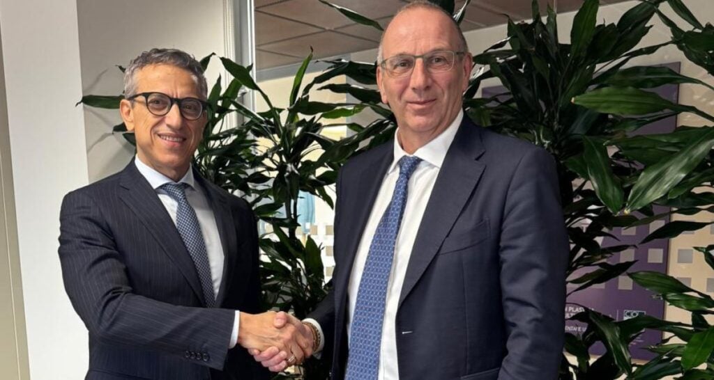 I direttori di COREPLA e IPPR siglano accordo per tracciabilità filiera riciclo plastica